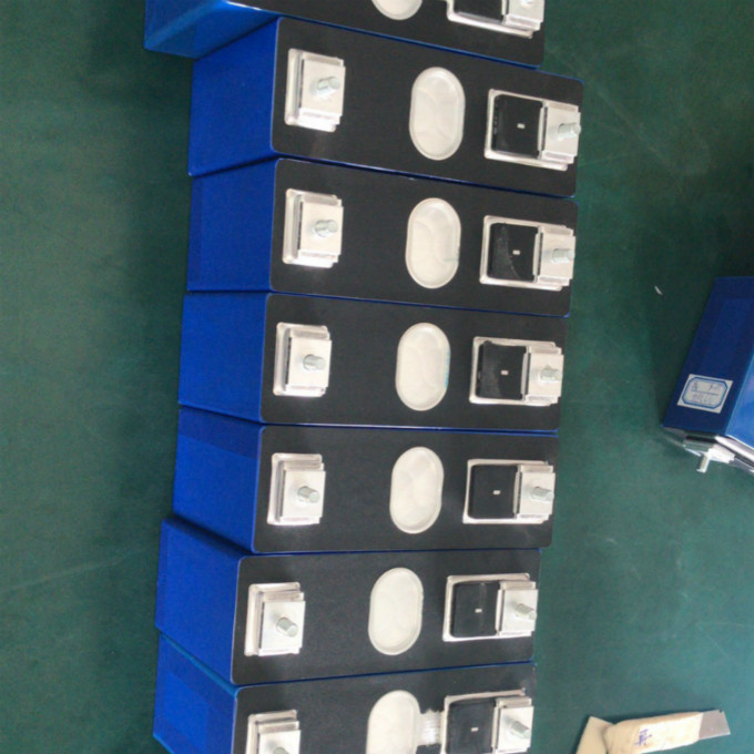 3.2V 100Ah LiFePO4 Cell LiFePO4 Li ion For Wind Power System